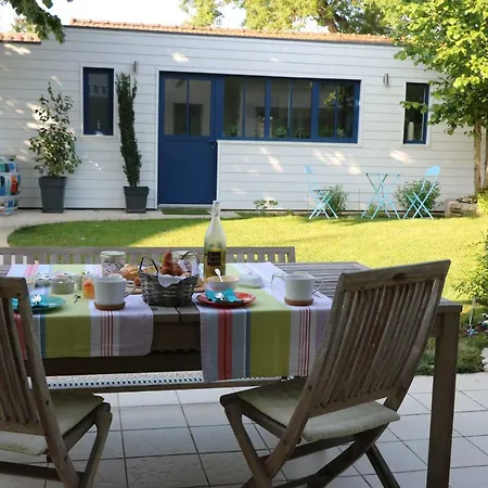 Bed & Breakfast Le Cabanon La Rochelle (Charente-Maritime)